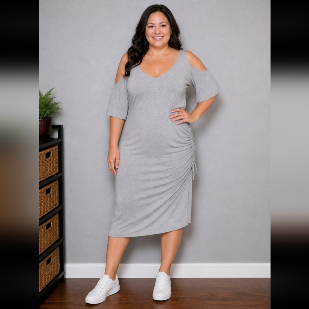 FELICITY & COCO Gray Stretchy Cold Shoulder XL